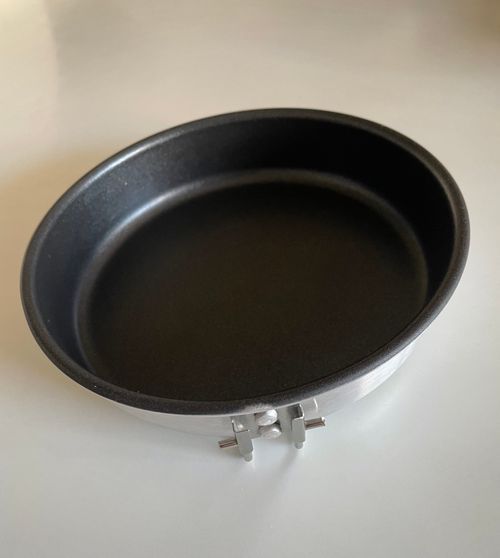 取っ手を伸ばした状態のミニパン16cm