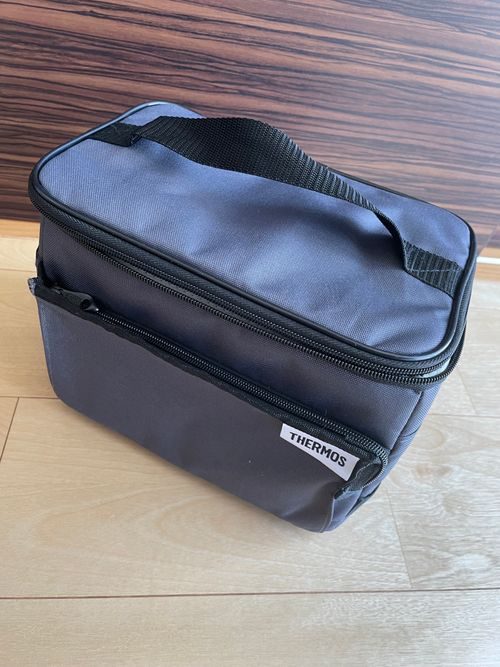 THERMOSソフトクーラー5Lの外観